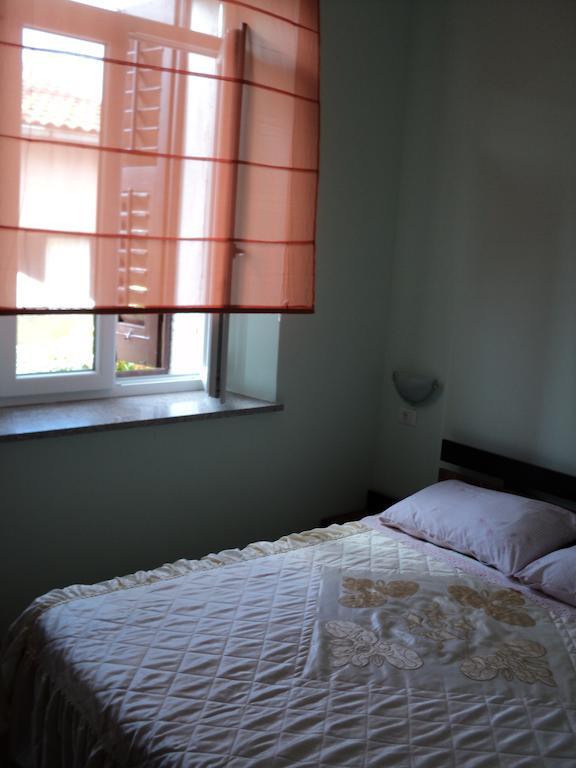 Apartment Mandrac Novigrad Istria 객실 사진